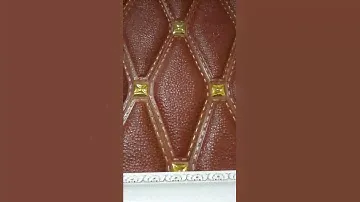 кафельная плитка ромбиком с иммитацией кожи.