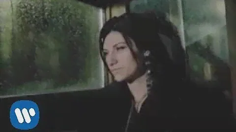 Laura Pausini - Víveme (Official Video)